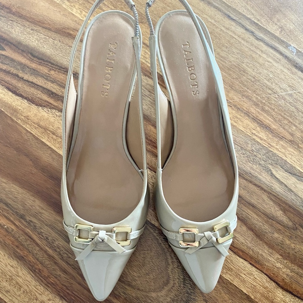 NEW Talbots nude heels